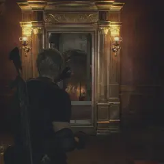 Leon w Resident Evil 4 szuka drogi, gdy wchodzi do bogato zdobionego korytarza.