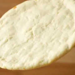 Pizza na papierze: jak upiec idealnie chrupiący spód?