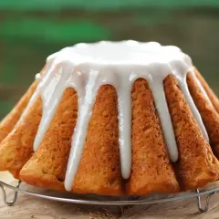 Pyszna babka gotowana, idealna na święta. Ten przepis na babkę gotowaną jest prosty i szybki.