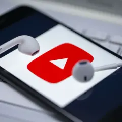 Jak pobrać muzykę z YouTube na pendrive? Legalnie i bezpiecznie!