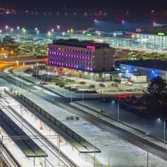 Najlepsze sposoby dojazdu z Katowic na lotnisko Pyrzowice - uniknij problemów z transportem