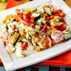 Sałatka z tortellini: 5 przepisów, które zachwycą każdego!