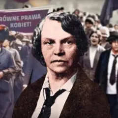 Sylwetka kobiety na tle marszu sufrażystek z transparentem "Równe prawa kobiet!". Jej postawa symbolizuje walkę z konserwatyzmem o równouprawnienie.