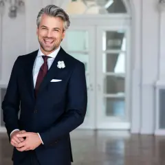 Jaka koszula na wesele? Wybierz idealną stylizację gościa