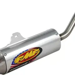 Srebrny tłumik FMF Powercore 2 z logo FMF i amerykańską flagą, gotowy do zamontowania na motocyklu.