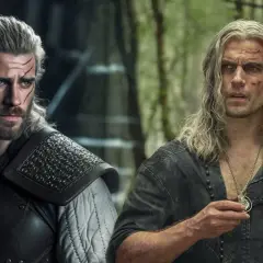 Geralt z Rivii w zbroi i w szarej koszuli. Ile sezonów Wiedźmina czeka nas jeszcze?