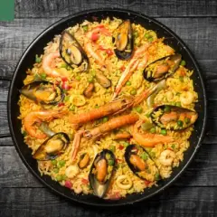 Paella co to? Odkryj tajemnice tradycyjnej hiszpańskiej potrawy