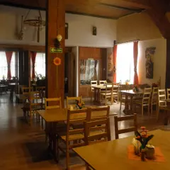 Dworek pod Wieżycą - aktualne informacje o rezerwacjach i atrakcjach