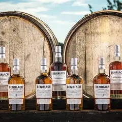Miejsce gdzie dojrzewa whisky: jakie warunki wpływają na smak?