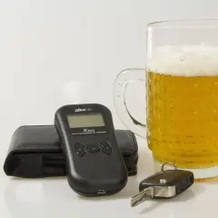 Jak działa alkomat świeczka – odkryj tajniki pomiaru alkoholu
