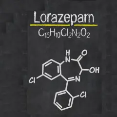 Struktura chemiczna lorazepamu, leku stosowanego w leczeniu lęku i bezsenności.