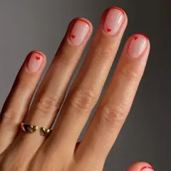 Kolory manicure Kim Kardashian, które zrobią wrażenie na każdej okazji