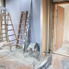 Jak obliczyć tynki wewnętrzne bez błędów i zaoszczędzić na materiałach