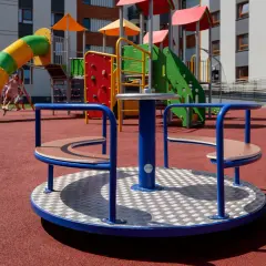 Ile kosztuje budowa placu zabaw? Pełny kosztorys i porady eksperta