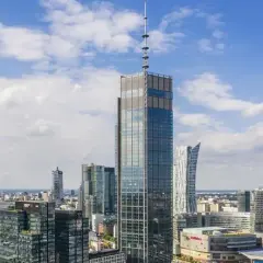 Najwyższy budynek w Warszawie – ile ma pięter i co warto wiedzieć