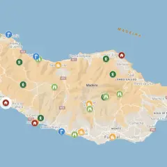 Karte von Madeira mit markierten Highlights: Wanderwege, Aussichtspunkte und Orte wie Funchal.