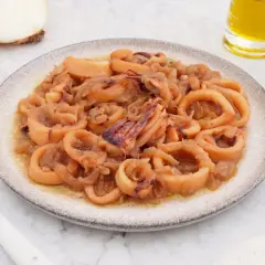 Receta de calamares encebollados de la abuela que evoca nostalgia