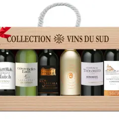 Cofanetto in legno con sei bottiglie di vino, un omaggio alla regione vinicola francese del Sud.