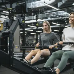 Well Fitness Indomo Lubin: 24/7, HYROX, Sauna i Cennik. Czy to dla Ciebie?
