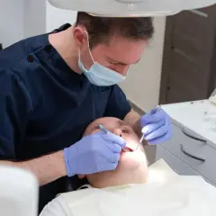 Czy dentysta boli? Poznaj nowoczesne metody bezbolesnego leczenia