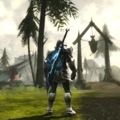 Rycerz z mieczem na plecach, gotowy do walki w świecie gry RPG online.