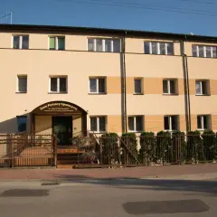 DPS Nowe Miasto nad Pilicą: Który wybrać? Profile, koszty, przyjęcie