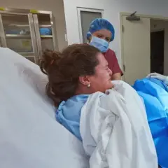 Ile trwa druga faza porodu? Czas trwania i czynniki wpływające na poród