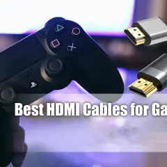 Manette de jeu et deux câbles HDMI dorés, parfaits pour le gaming. Ce type de câble HDMI assure une connexion optimale.