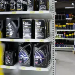 Här finns motoroljor för din bil. Vilken olja till min bil regnummer? Mannol, Opaljet och O.E.M. finns i olika viskositeter.