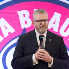Kto tu rządzi? Grzegorz Braun: Bunt, suwerenność i kontrowersje