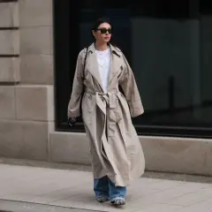 Modne płaszcze na wiosnę - trendy, kolory i stylizacje, które zaskoczą