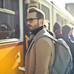 Na czym polega fobia społeczna? Objawy, przyczyny i jak z nią żyć