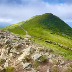Bieszczady: Najpiękniejsze miejsca i trasy. Odkryj ich magię!