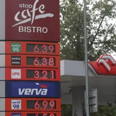 Po ile ropa na Orlenie? Sprawdź aktualne ceny paliw w Ostrołęce