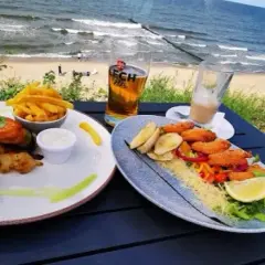 Tanie jedzenie w Ustroniu Morskim - gdzie zjeść bez wydawania fortuny