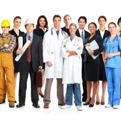 Vielfältige Berufsgruppe, von Handwerkern bis Ärzten. Ideal für ein Fernstudium Büromanagement.