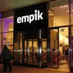 Ile zarabia pracownik Empiku? Sprawdź stawki i benefity