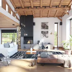 Przytulny salon w stylu country z kominkiem, drewnianym sufitem i widokiem na las.
