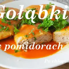 Jak zrobić gołąbki z ryżem w sosie pomidorowym - prosty przepis na obiad