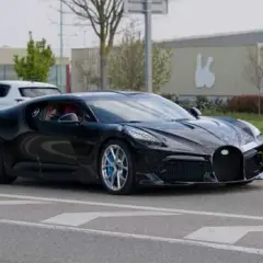 Bugatti La Voiture Noire - 1500 koni i niesamowite osiągi