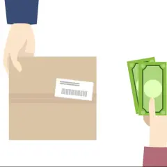 Dwie ręce: jedna trzyma paczkę, druga pieniądze. Transakcja zakończona, płatność za pobraniem.