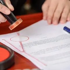 Jakie dokumenty są potrzebne do działu spadku u notariusza?