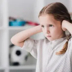 Czy moje dziecko ma autyzm? Objawy, które mogą Cię zaniepokoić