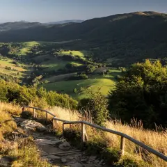 Świętokrzyskie na majówkę: Gotowe plany i TOP atrakcje dla każdego!