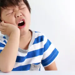 Ból zęba a SOR: Kiedy jechać, a kiedy nie? Sprawdź!