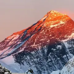 Mount Everest: W jakim kraju leży? Nepal i Chiny sekrety szczytu