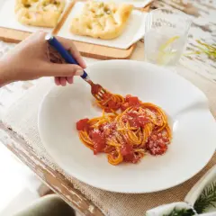 Najlepsze talerze do pasty spaghetti - elegancja i funkcjonalność w kuchni