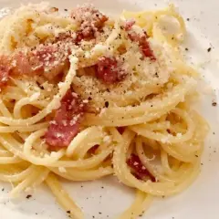 Szybkie spaghetti carbonara Winiary - łatwy przepis i składniki