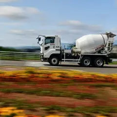 Ile prądu zużywa betoniarka i jak obniżyć koszty energii?
