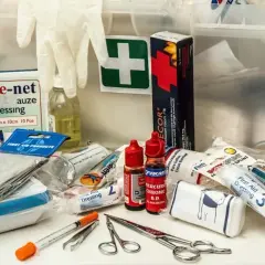 Gdzie kupić apteczkę? Sprawdź najlepsze miejsca w Poznaniu